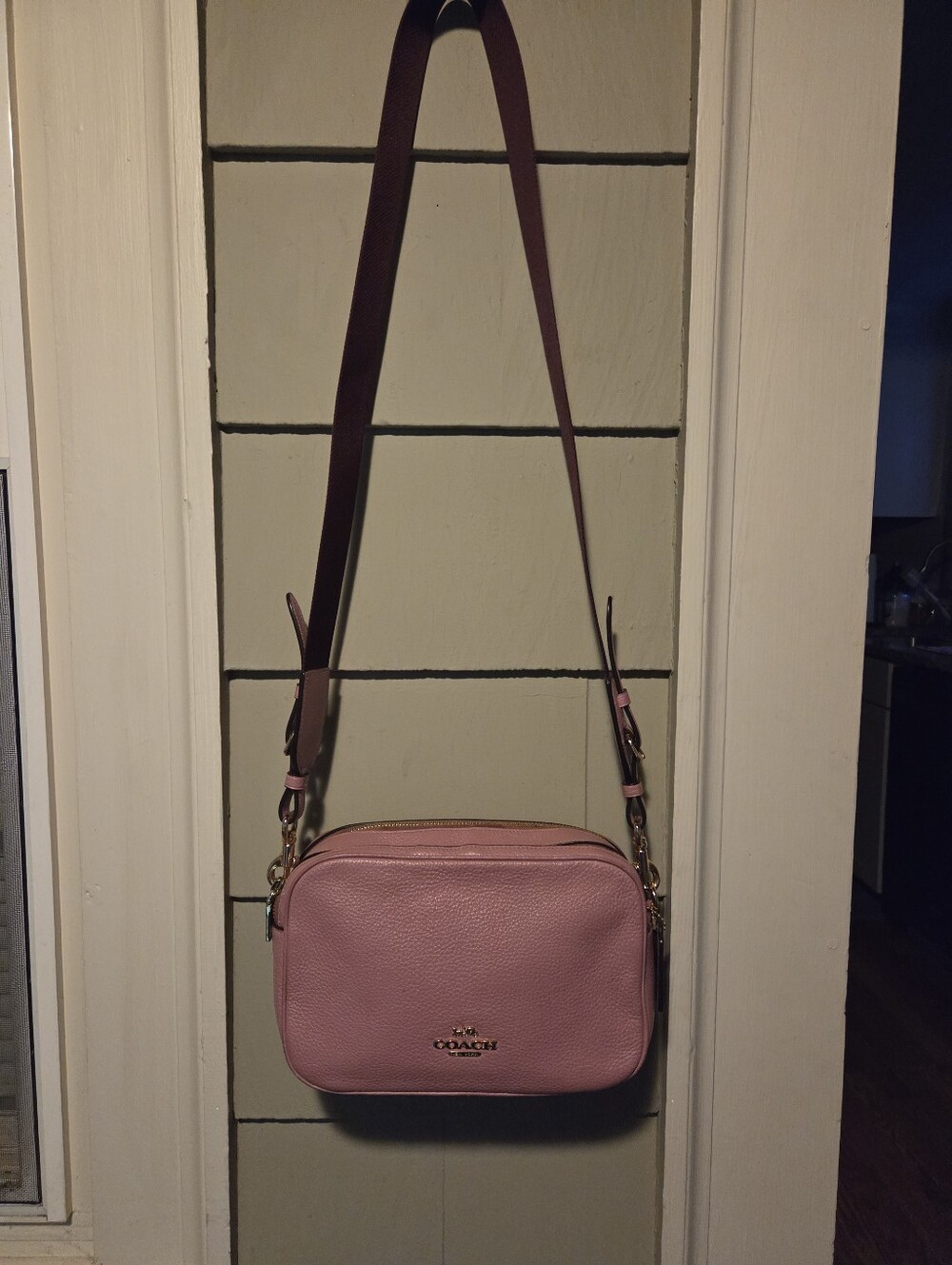 Coach Jes C5805 Pink Gold Pebbled Leather Camera Crossbody Bag Reversible Strap - Picture 2 of 16